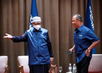 KEPIMPINAN Perikatan Nasional (PN) yang sedia ada perlu berundur jika gabungan itu kalah pada enam pilihan raya negeri (PRN) yang akan diadakan dalam tempoh terdekat. – UTUSAN/AFIQ RAZALI