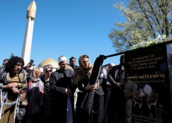 SERANGAN dua masjid di Christchurch, New Zealand pada 2019 berpunca daripada kurang kefahaman bukan Islam terhadap ajaran sebenar agama itu. – AFP