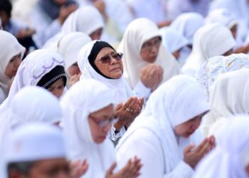 ISLAM sentiasa mengajar umatnya supaya jujur dan bertanggungjawab. – GAMBAR HIASAN