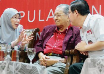 PARTI politik pembangkang di negara ini mempunyai matlamat yang sama untuk menewaskan UMNO dan Barisan Nasional (BN).