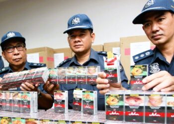 SEBANYAK enam daripada 10 rokok yang dijual di Malaysia adalah rokok seludup.
