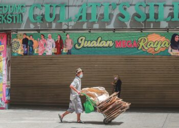 BAGI sesetengah individu, kedatangan 1 Syawal bukanlah sesuatu yang menggembirakan. – GAMBAR HIASAN/AFIQ RAZALI