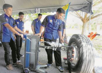 BEGITU sulitnya untuk memperbetul tanggapan serong bahawa TVET adalah pendidikan kelas kedua.