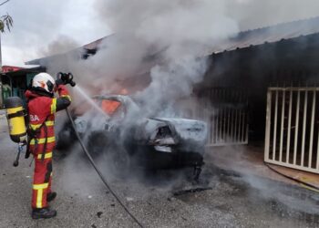 Rumah terbakar