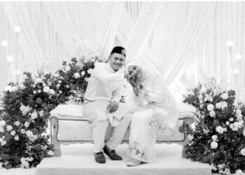 PASANGAN suami isteri, Haida Sofina Ahmad Safri dan Mohd. Nazri Khalid yang maut dalam kemalangan di Kangar, Perlis semalam.
– UTUSAN/SYED AZLAN SAYID HIZAR