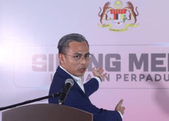 FAHMI Fadzil ketika dalam sidang akhbar di Kementerian Komunikasi dan Digital, Putrajaya. - UTUSAN/FAISOL MUSTAFA