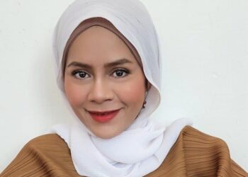 FARRAH NAZ ABDUL KARIM - GAMBAR AKAUN FACEBOOK FARAAH NAZ KARIM