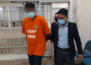 SEORANG Pengurus Felda direman lima hari di Mahkamah Majistret di Kuantan, Pahang bagi membantu siasatan kes salah guna kuasa. - FOTO/IHSAN SPRM