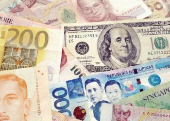 MATA wang Asia meningkat, mengambil peluang kelemahan dolar Amerika Syarikat  pada sesi dagangan semalam. – AGENSI