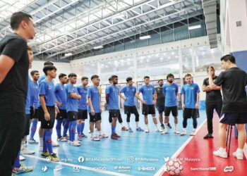 MALAYSIA mahu membuka kempen Kejohanan Futsal AFF Futsal di Bangkok hari ini dengan kemenangan ke atas Kemboja.