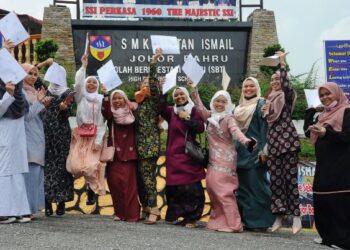 RAMAI pelajar cemerlang terhasil daripad disiplin yang dibentuk sewaktu tinggal di asrama.