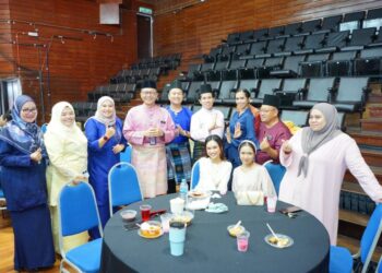 SAMBUTAN hari raya Aidilfitri di Universiti Kebangsaan Malaysia (UKM), Bangi, Selangor yang diadakan baru-baru ini.