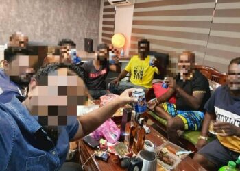 KESEMUA suspek berusia 20 hingga 50 tahun ditahan dalam beberapa siri tangkapan di sekitar Melaka.