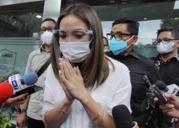 GISELLA Anastasia membuat permohonan maaf selepas video seksnya tersebar. -AGENSI