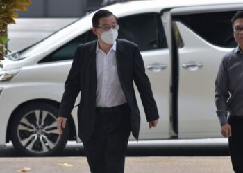 LIM Guan Eng hadir di Mahkamah Sesyen Kuala Lumpur bagi perbicaraan kes rasuah terowong dasar laut Pulau Pinang. - FOTO/MOHD. FIRDAUS MOHD. JOHARI