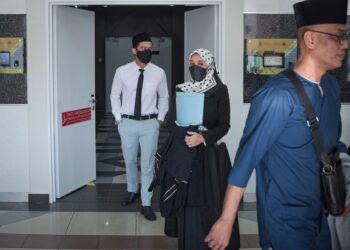HAFIDZ ROSHDI ditemui selepas proses sulh mengenai hadanah di Mahkamah Tinggi Syariah Shah Alam.-UTUSAN/M.FIRDAUS M.JOHARI