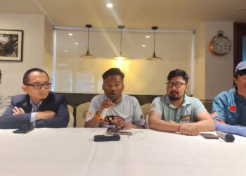 AZIM Afif Ishak pada sidang akhbar mengenai perkembangan terkini misi mencari dan menyelamat Muhammad Hawari di Kathmandu, Nepal.