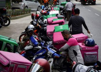 SATU pertemuan akan diadakan pada Isnin ini melibatkan Setiausaha Politik Perdana Menteri, persatuan, wakil penghantar dan vendor
bagi membincangkan isu berkenaan perkhidmatan tersebut .-GAMBAR HIASAN