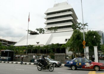 WISMA Putra sudah berbincang dengan Duta Indonesia berhubung isu PDI yang dibangkitkan baru-baru ini.