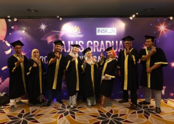 ANTARA graduan yang telah berjaya menamatkan program bimbingan INSKEN 2022.