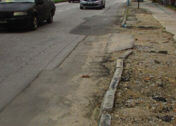 KEADAAN jalan yang ditampal dan tidak sekata di beberapa kawasan di sekitar Pulau Pinang mengundang bahaya kepada pengguna jalan raya.