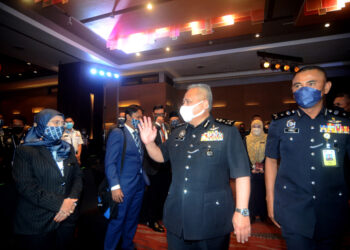 ABD. JALIL HASSAN merasmikan Persidangan Pendakwaan dan Penguatkuasaan ATIPSOM antara Jabatan Peguam Negara dan Agensi-agensi Penguatkuasaan Tahun 2022 di Georgetown, Pulau Pinang hari ini. -UTUSAN/IQBAL HAMDAN