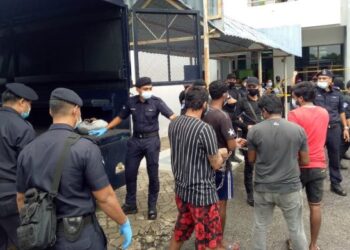 SERAMAI 23 ahli kumpulan jenayah terancang yang terlibat dalam aktiviti pengedaran dadah dibawa ke Mahkamah Sungai Petani hari ini.