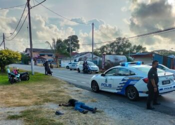 MAYAT  mangsa yang dijumpai tidak bernyawa di Jalan Datuk Onn, Mersing Kanan di Mersing.