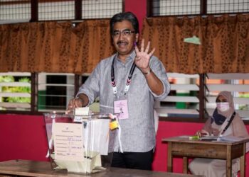 JOHARI ABDUL GHANI