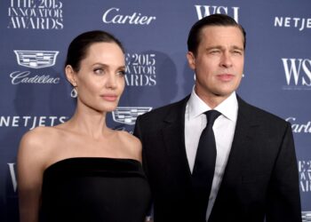 ANGELINA Jolie (kiri) dan Bradd Pitt bercerai pada 2016.-AFP