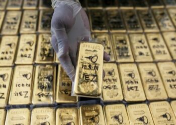 INDEKS dolar merosot ke paras terendah lebih daripada satu minggu pada sesi sebelumnya, menjadikan emas lebih murah untuk pemegang mata wang lain. - GAMBAR HIASAN/AGENSI