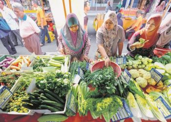 Penduduk sekitar Kuching, Sarawak boleh mendapatkan barangan pada harga patut di Karnival Jualan Koperasi dan Harga Patut anjuran Angkasa pada Sabtu dan Ahad ini. - GAMBAR HIASAN