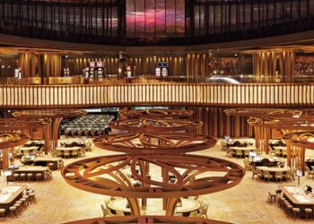 KASINO di Genting Highlands diarah ditutup sepenuhnya bermula tengah malam ini.