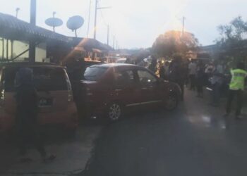 KEJADIAN seorang suami terlanggar isterinya sehingga maut selepas tertekan pedal minyak ketika mengundur kenderaan di Taman Selasih, Kulim. - FOTO/AZAHAR HASHIM