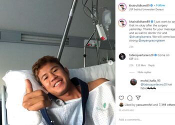 KIP menunjukkan sebahagian jari kelengkengnya yang telah dipotong selepas selesai menjalani pembedahan di sebuah hospital di USP Institut Universitari Dexeus, Barcelona kelmarin.– Instagram @khairulidham89