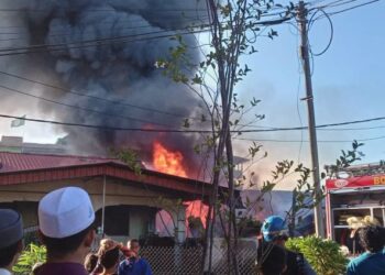 KEADAAN rumah yang disewa yang terbakar di kawasan Pondok Terusan, Pasir Tumboh, Kota Bharu, Kelantan hari ini.