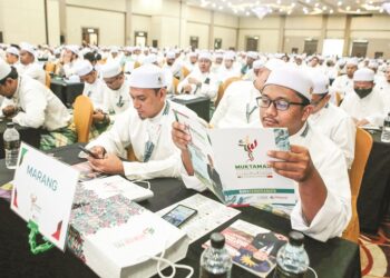 Isu mengenai Muafakat Nasional terus menjadi tajuk yang diperkatakan pada Muktamar Tahunan Pas Kali Ke-68 di Kedah. – mingguan/ shahir nordin