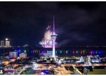 KUANTAN 188 menjadi menara
kedua tertinggi di Malaysia.