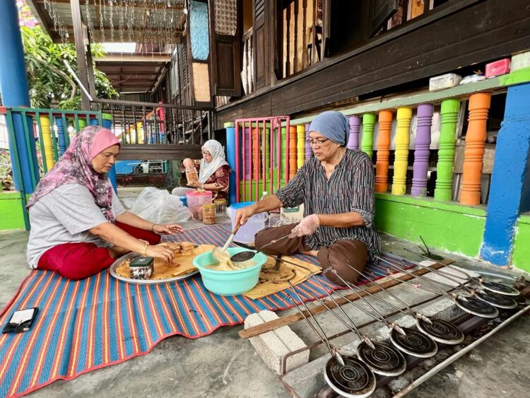 Sepit Kuih sepit raya laris