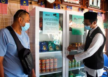 BARANG-barang yang terdapat di My TGT Food Bank di Masjid Tuan Guru Tanjong Tokong, Pulau Pinang .