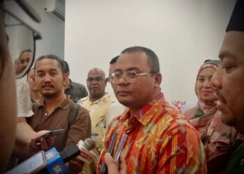 AMIRUDIN SHARI