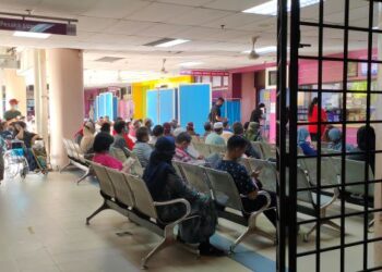 RAWATAN yang bersesuaian perlu diberi kepada pesakit mental sepanjang tempoh penularan pandemik Covid-19 ini. – GAMBAR HIASAN/ZAAIN ZIN