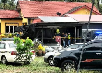LOKASI kejadian seorang wanita warga emas dipercayai maut selepas dikelar anak sendiri dalam kejadian di Kampung Paya Luboh, Melaka. - FOTO/RASUL AZLI SAMAD