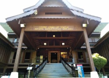 MUZIUM Kesultanan Melaka di Banda Hilir, Melaka yang dinaik taraf dengan pelbagai maklumat dan lebih interaktif mengalami kenaikan harga tiket bermula 1 Jun ini. - UTUSAN/MUHAMMAD SHAHIZAM TAZALI