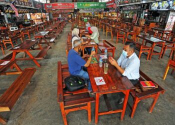 BANYAK perniagaan terjejas akibat pelaksanaan Perintah Kawalan Pergerakan yang dikuatkuasakan bagi membendung penularan pandemik
Covid-19 dan memerlukan sokongan kewangan untuk terus ‘hidup.’ – GAMBAR HIASAN