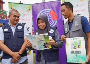 ASFALIZA Ramli pada Majlis Pelancaran Kit Book MYSaveFood Ramadan di Bazar Ramadan Kampung Baru, Kuala Lumpur.