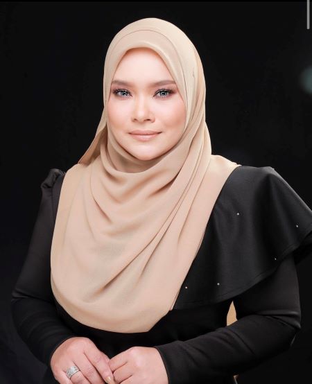 Amanah buat Nora Ariffin - Utusan Malaysia