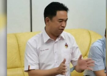 TEO Kok Seong dalam sidang akhbar di Seremban hari ini.