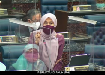 Nurul Izzah Anwar membangkit mengenai status terkini pembentangan rancangan mengharamkan perkahwinan bawah umur bagi membendung eksploitasi kanak-kanak di Dewan Rakyat.