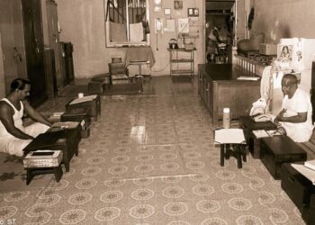 Perniagaan ceti bermula sebagai perniagaan keluarga yang didaftar di bawah kuil-kuil di Chettinad dan Madras. – IHSAN PENULIS